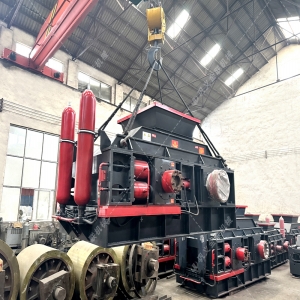 對輥制砂機在河卵石生產線中,如何與給料機、顎破協同?