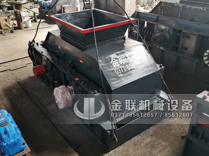 河卵石制沙機(jī)都有哪些型號(hào),出料粒度是多少? 河卵石制沙機(jī)都有哪些型號(hào),出料粒度是多少?