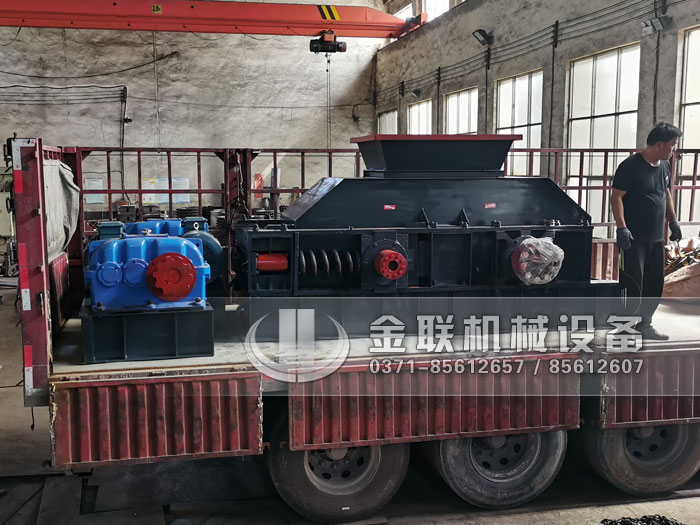 河卵石制沙機(jī)都有哪些型號(hào),出料粒度是多少? 河卵石制沙機(jī)都有哪些型號(hào),出料粒度是多少?