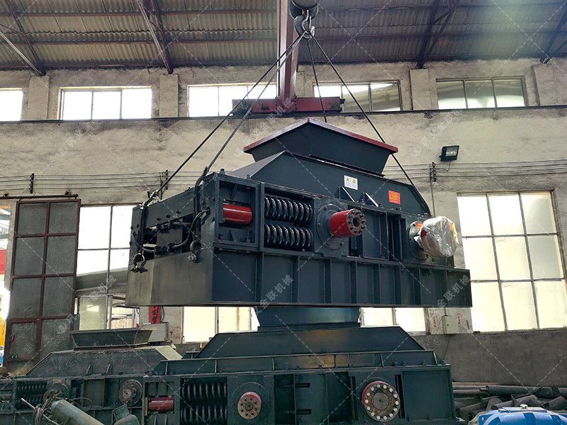 了解設備配置的技術參數，了解設備配置的技術參數，并根據對輥破碎機用戶的生產要求和物料硬度，合理構建對輥破碎機的設備規格