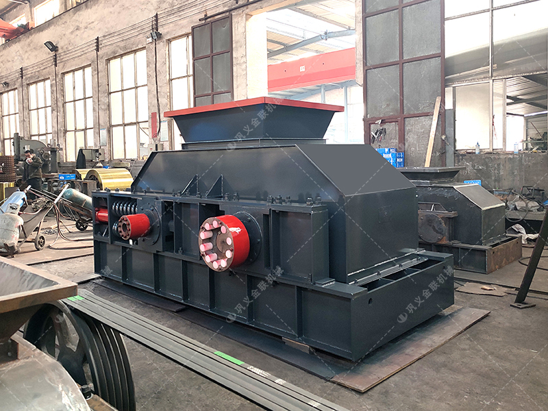 2PGY1200x800半自動(dòng)液壓對(duì)輥破碎機(jī)發(fā)貨圖片