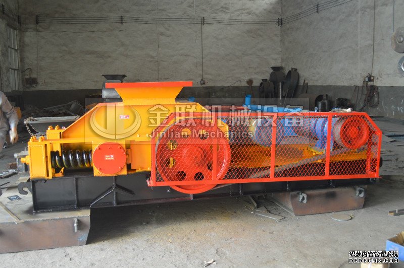 石英石細(xì)碎制砂機