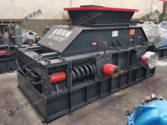 河南風化砂制砂機多少錢一臺，哪個廠家服務好？