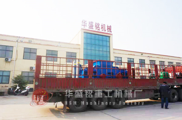 2PGY1212對(duì)輥破碎機(jī)發(fā)往云南省玉溪市通許縣發(fā)貨現(xiàn)場